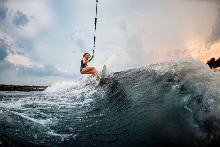 Wakesurfing