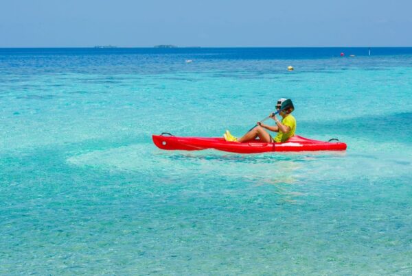 Beginners Guide to Wake Foiling in Turks and Caicos Surf TCI